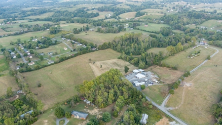 Bowlin Feed Store & Farm Online Auction - image 5