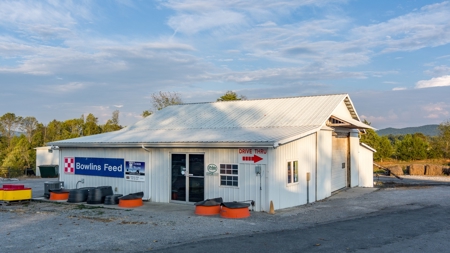 Bowlin Feed Store & Farm Online Auction - image 41