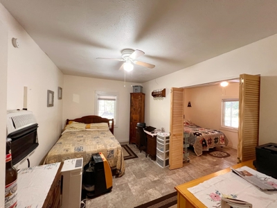 Country Home for Sale on 5 acres in Bell, FL - image 3