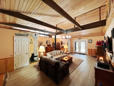 Country Home for Sale on 5 acres in Bell, FL - image 32