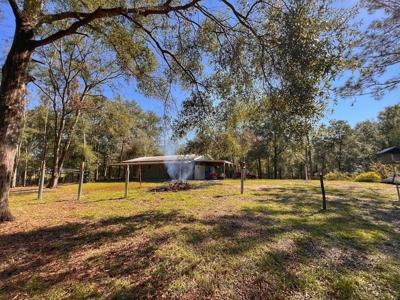Country Home for Sale on 5 acres in Bell, FL - image 26