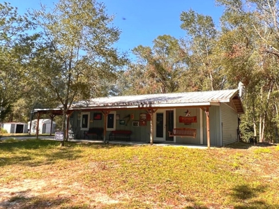 Country Home for Sale on 5 acres in Bell, FL - image 1