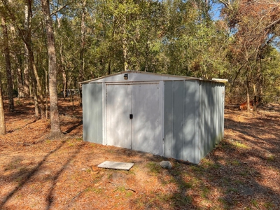 Country Home for Sale on 5 acres in Bell, FL - image 29