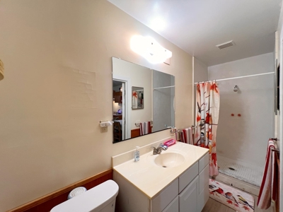 Country Home for Sale on 5 acres in Bell, FL - image 8