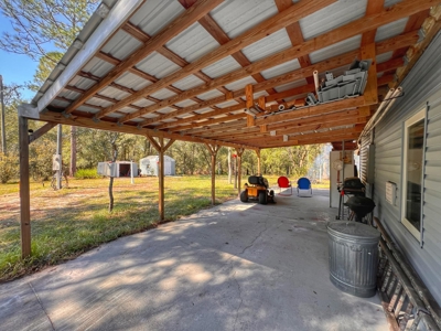 Country Home for Sale on 5 acres in Bell, FL - image 23