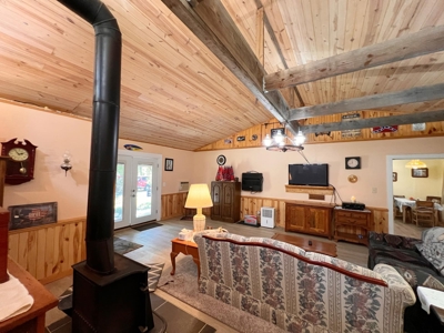 Country Home for Sale on 5 acres in Bell, FL - image 14