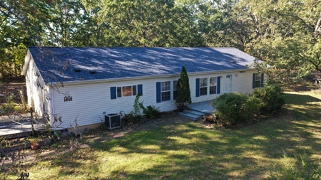 Home on Acreage for Sale in Edgar Springs, Missouri - image 4