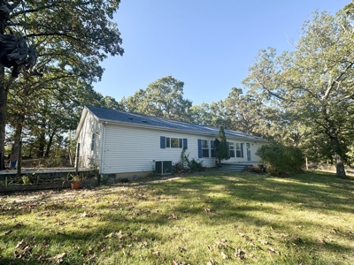 Home on Acreage for Sale in Edgar Springs, Missouri - image 37