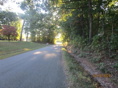Rural Living: 9.20 Acres in Lunenburg County, VA - image 1