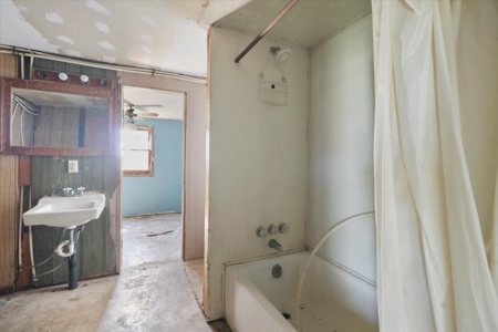 Country Home for Sale Thornfield, Ozark County, Missouri - image 4