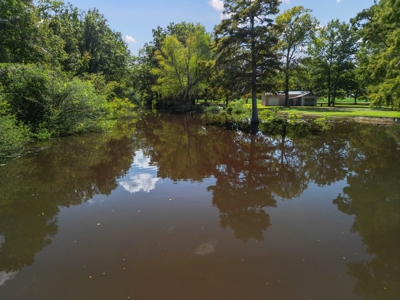 Hunting and Fishing Lakeside Retreat!!! - image 6