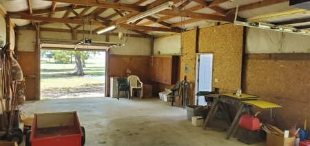 Hunting and Fishing Lakeside Retreat!!! - image 43