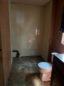 Cozy 2-Bedroom Mobile Home on 5.34 +/- Acres - image 7