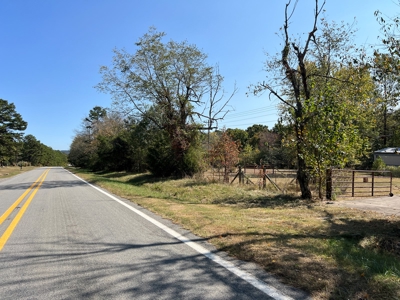 Cozy 2-Bedroom Mobile Home on 5.34 +/- Acres - image 27