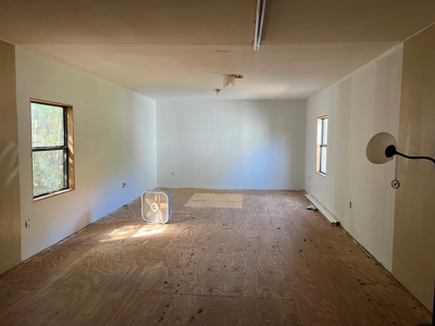 Cozy 2-Bedroom Mobile Home on 5.34 +/- Acres - image 13