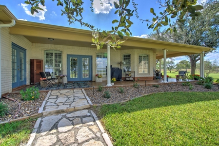 Lake Corpus Christi Waterfront Home on 35 Acres - image 5