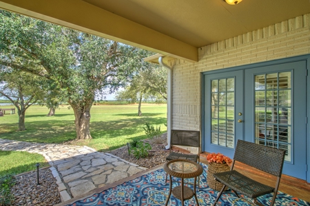 Lake Corpus Christi Waterfront Home on 35 Acres - image 6