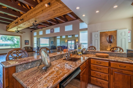 Lake Corpus Christi Waterfront Home on 35 Acres - image 37