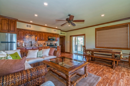 Lake Corpus Christi Waterfront Home on 35 Acres - image 31