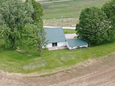 Country Home with 8+/acres Dodge County WI - image 15