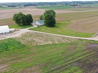 Country Home with 8+/acres Dodge County WI - image 7