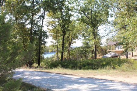 Lot 26 in Gated Community in the Ozarks on Bull Shoals Lake - image 1