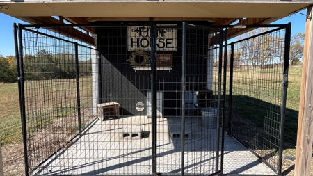 Home on Small Acreage in Clinton County - image 40