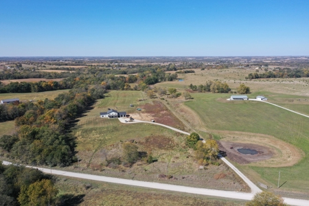 Home on Small Acreage in Clinton County - image 43