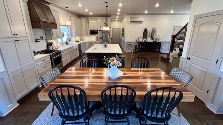 Home on Small Acreage in Clinton County - image 9