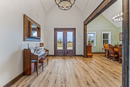 Luxury Ranch Estate For Sale in Paris TX, - image 26