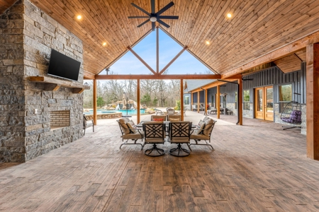 Luxury Ranch Estate For Sale in Paris TX, - image 46