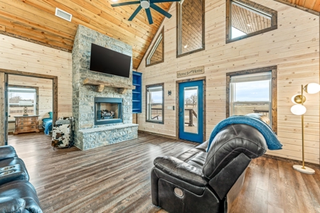 Luxury Ranch Estate For Sale in Paris TX, - image 3