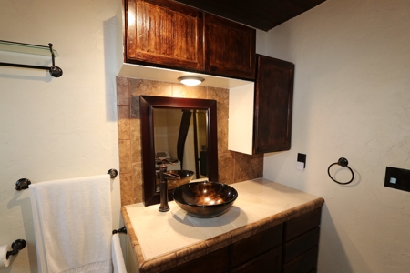 Custom southwestern style home in Tombstone, AZ - image 33