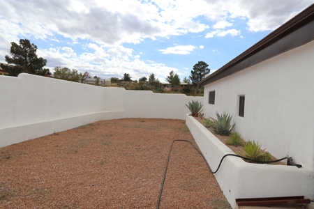 Custom southwestern style home in Tombstone, AZ - image 8