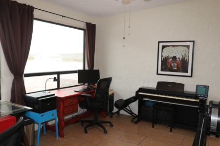 Custom southwestern style home in Tombstone, AZ - image 27