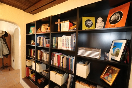 Custom southwestern style home in Tombstone, AZ - image 34