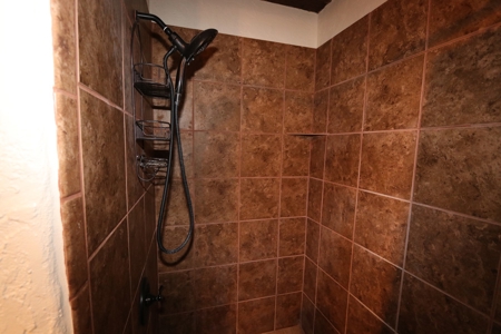 Custom southwestern style home in Tombstone, AZ - image 43