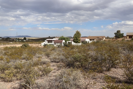 Custom southwestern style home in Tombstone, AZ - image 40