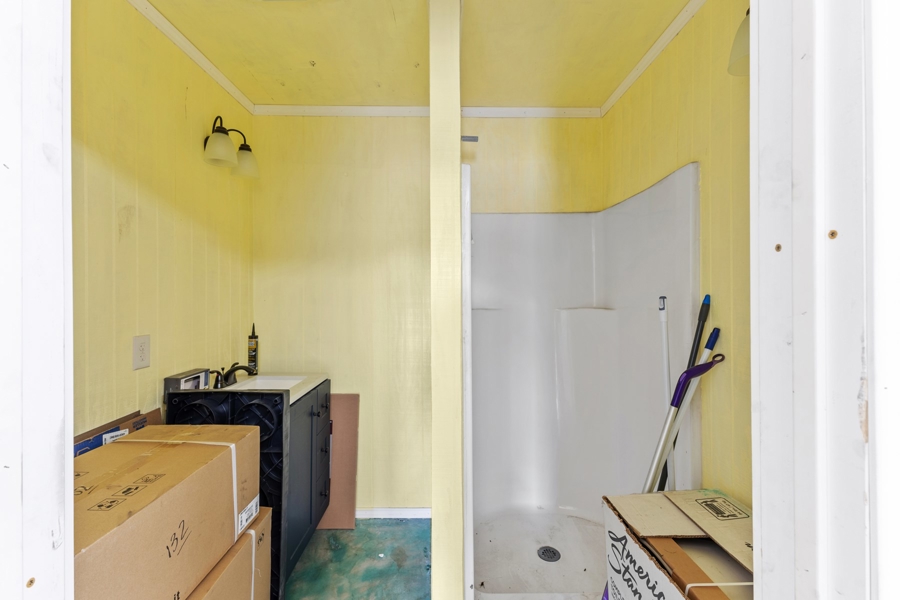 Bathroom (unfinished)