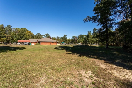 Country Home with Acreage For Sale in Hardy, AR - image 38