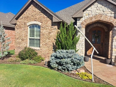 Lynn Unruh built home in Pheasant Run Golf East - image 2