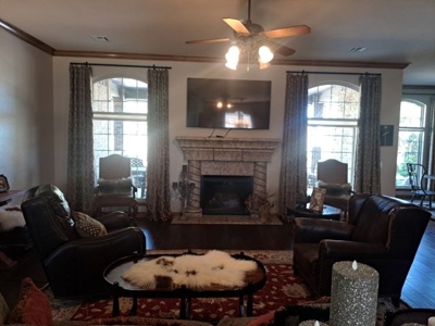 Lynn Unruh built home in Pheasant Run Golf East - image 23