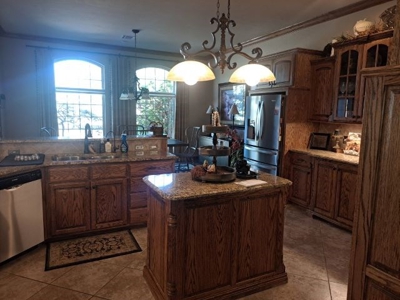 Lynn Unruh built home in Pheasant Run Golf East - image 19