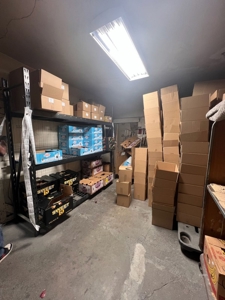 Established and Thriving Food Distributing Business Property - image 27