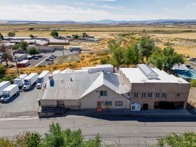 Established and Thriving Food Distributing Business Property - image 1