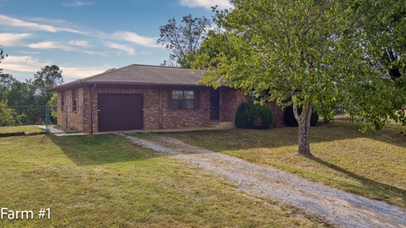 Brick Home and Farmland in Albany, Ky - image 25