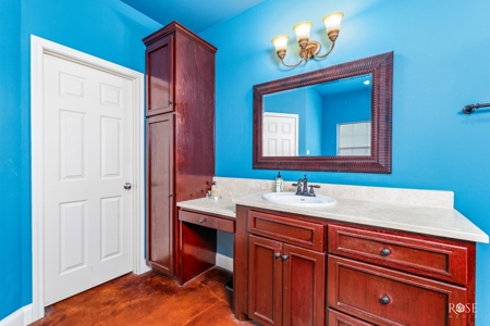 Charming Custom Home on 50 Acres – Just Minutes from Sonora, - image 22