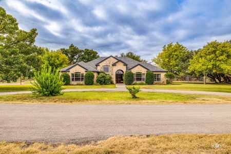Charming Custom Home on 50 Acres – Just Minutes from Sonora, - image 3