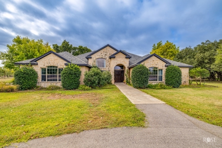 Charming Custom Home on 50 Acres – Just Minutes from Sonora, - image 2