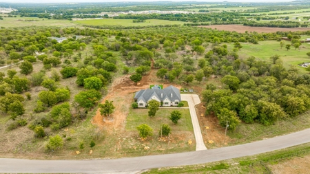 Luxury Home with Acreage for Sale in Bridgeport, Texas - image 2